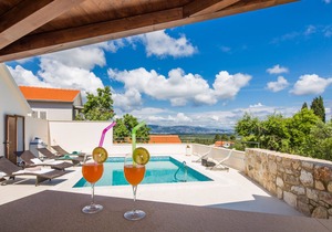 Spa Villa Jasmine with Heated Pool