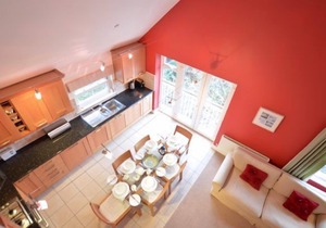 Space for up to six guests, with comfortable bedrooms and spectacular sea views.