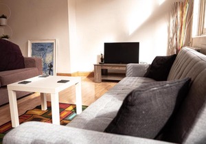 Spacious 1 bed Liverpool St Apartment