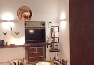 Spacious 1 Bedroom Split Level Old Pub Conversion Tower Bridge