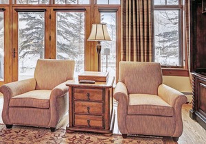 Spacious 1Br Ski in/Ski Out the Top of Bachelor Gulch!