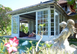 Spacious 2.5BR Villa, Jungle Views, Ubud - W/Swimming Pool!