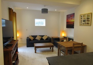 Spacious 2 bed flat with free Parking in Rottingdean