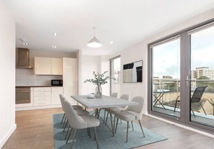 Spacious 3 bed/1 bath Apt in Pindoria House, Hoxton