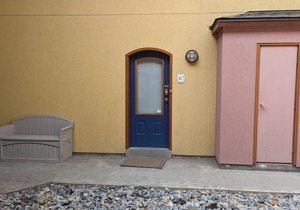 Spacious 3 Level Condo Close to Village | Access to Ski-Out Trail | Private Hot Tub | Fireplace