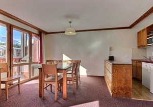 Spacious 3-room apartment, top floor, ski-in/ski-out, pets allowed