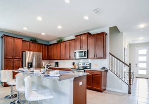 Spacious 5 Bed Splash Pool Townhome in Solara-1618CPC