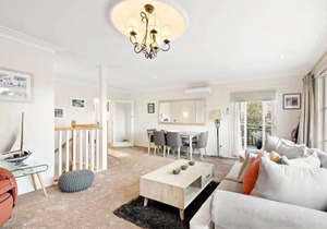 Spacious 5 Bedrooms House in Epsom