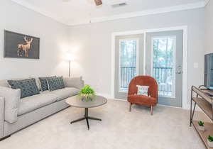 Spacious and Comfy 1BR Gym, Pool+Balcony