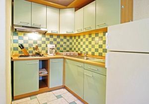 Spacious and fully equipped two bedroom apartment in a great location in Porec near the beach
