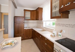 Spacious and fully equipped two bedroom apartment in a great location in Porec near the beach