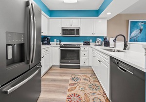 Spacious and stylish condo is perfect for a beach getaway full of adventure, relaxation, and fun.