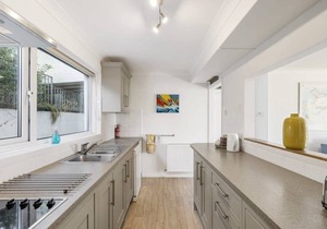 Spacious Apartment in Rock, Private Parking