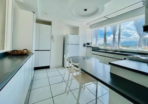 Spacious Apartment-Great location! Sabana