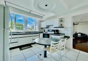 Spacious Apartment-Great location! Sabana
