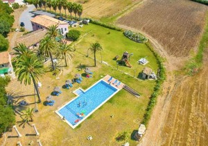 Spacious Apartment in Pollença with Shared Pool