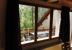 Spacious apartment of 70m2/6p. in chalet well located 500m from the village of Allos