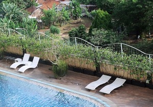 Spacious Belmont Residence Apartment Near Puri