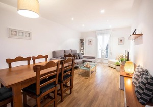 Spacious Central Old Town Apartment