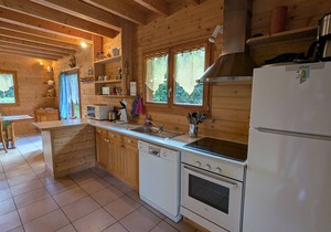 Spacious Chalet near Gérardmer: Terrace, Orchard, Ski, & Local Crafts