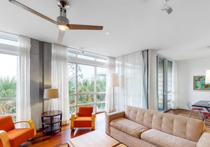 Spacious Condo W/ High-Speed WiFi, Shared Pool & Beach Access!