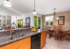 🏖️Spacious Corner Unit | Concierge Included | Central AC