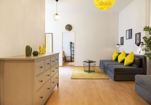 Spacious Family Apartment @Mauerpark +SelfCheck-in