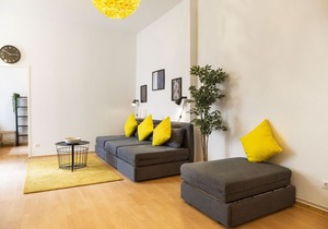 Spacious Family Apartment @Mauerpark +SelfCheck-in