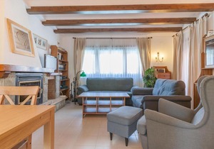 Spacious Holiday Home in Girona with Swimming Pool