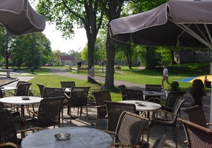 Spacious holiday home with a dishwasher, 20 km. from Assen