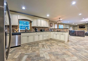 Spacious Kunkletown Home w/Full Game Room & Deck!