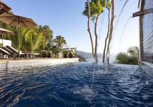 Spacious Open-Air Villa w/Unequaled Luxury/Views, 5 Mins to Town, Chef & Staff