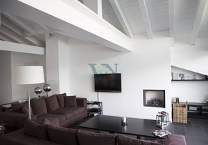Spacious Penthouse With Front Terrace &, 5 Lake View Balconies