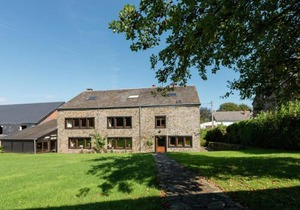 Spacious Retreat in Warizy