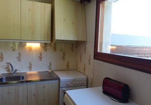 Spacious Ski-In/Ski-Out Apartment for 8 with Parking and Ski Storage