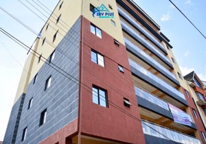 Spacious studio apartment, free parking on premise