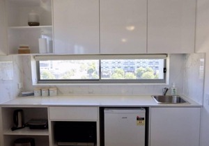 Spacious Studio Apt opp Hospital