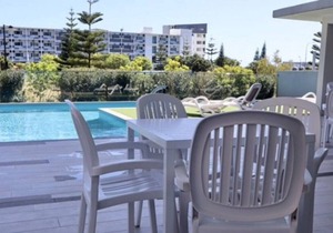 Spacious Studio Apt opp Hospital