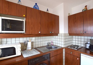 Spacious studio in Évian-les-Bains, balcony, near center