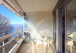 Spacious studio in Évian-les-Bains, balcony, near center