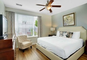 Spacious Townhome wPatio Garage Sleeps10