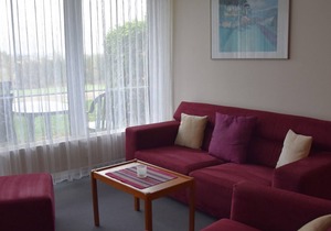 Spaciously furnished holiday apartment (48sqm) with balcony/terrace