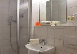 Spaciously furnished holiday apartment (48sqm) with balcony/terrace