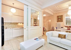 Spanish Steps Luxury House, your home far from your home