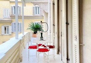 Spanish Steps Luxury House, your home far from your home
