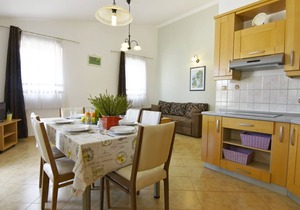 SPECIAL OFFER 30. 07.-05. 08. NOEMI3 Poreč-Tar with pool, balcony, Wi-Fi