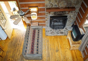 SPECIAL *Sept. 13th- Oct. 4th 20% off* Ol'Smoky Log Cabin on the River Unit 2