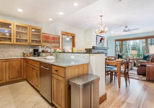 Spectacular Pinecone Lodge 2 Bedroom Home In The Heart Of Arrowhead Village