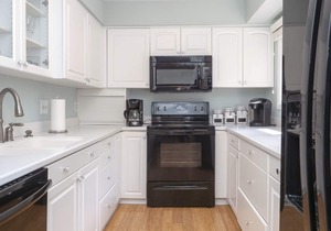 Spectacular, updated 3 BR/2BA cottage with amazing golf course views!