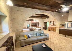 Spello By The Pool - Sleeps 11, Italy - Large private pool - Aircon - Wifi
